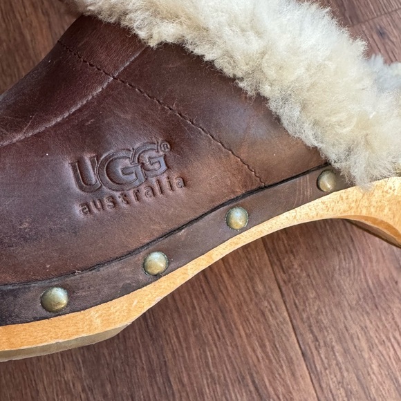UGG Women’s Kalie Leather Studded Shearling Clogs Wood Bottom - Picture 9 of 15